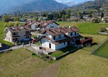 Facciata - Villa via Giosuè Gianavello, 57, Luserna San Giovanni - foto 17