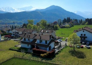 Facciata - Villa via Giosuè Gianavello, 57, Luserna San Giovanni - foto 24