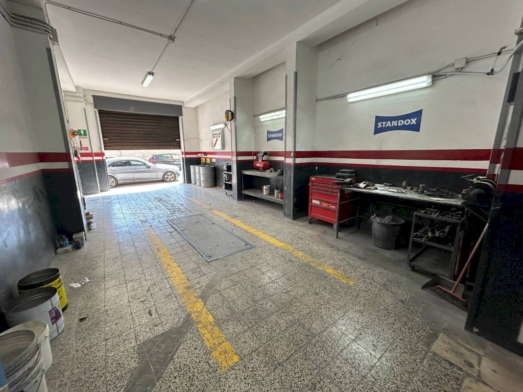 Interno non residenziale - Negozio via Generale De Bernardis, 71, Bari - foto 3