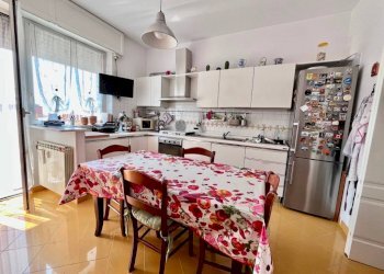 Cucina - Appartamento via Briscata, Genova (zona Sestri Ponente) - foto 7