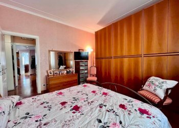 Camera da letto - Appartamento via Briscata, Genova (zona Sestri Ponente) - foto 22