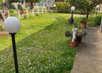 Giardino - Villa via Castagnola di Sotto, Massa - foto 2