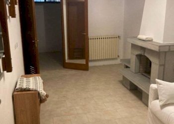 Cantina - Villa a Schiera viale Roma, 383, Massa - foto 15