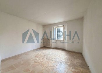 Camera da letto - Bilocale via Giuseppe Garibaldi, Dovadola - foto 2