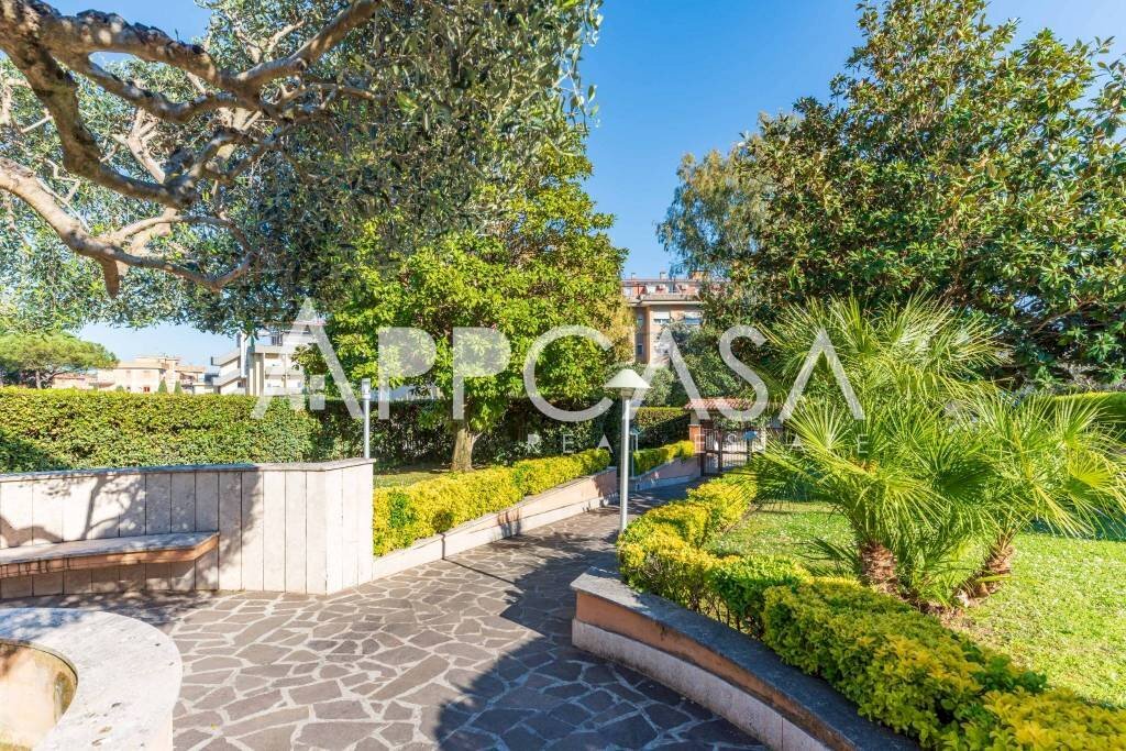 Zona - Trilocale via dei Buonvisi, 61, Roma - foto 3