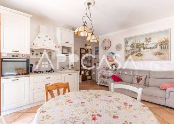 Salone - Trilocale via dei Buonvisi, 61, Roma - foto 8