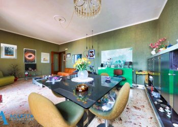 salone - Trilocale Via Lago Trasimeno 5, Taranto - foto 6