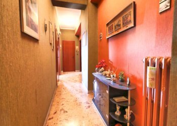 corridoio - Trilocale Via Lago Trasimeno 5, Taranto - foto 21