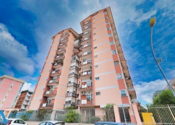 facciata - Trilocale Via Lago Trasimeno 5, Taranto - foto 25