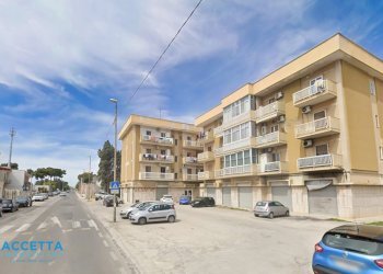 facciata - Locale Commerciale Corso Vittorio Emanuele II 11, Taranto - foto 9