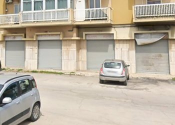 facciata - Locale Commerciale Corso Vittorio Emanuele II 11, Taranto - foto 10