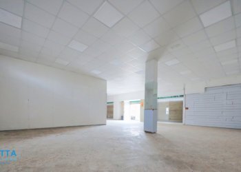 locale - Locale Commerciale Corso Vittorio Emanuele II 11, Taranto - foto 20