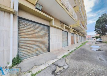 area esterna - Locale Commerciale Corso Vittorio Emanuele II 11, Taranto - foto 4