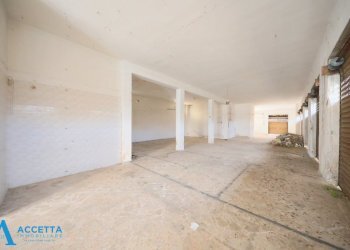 locale - Locale Commerciale Corso Vittorio Emanuele II 11, Taranto - foto 11