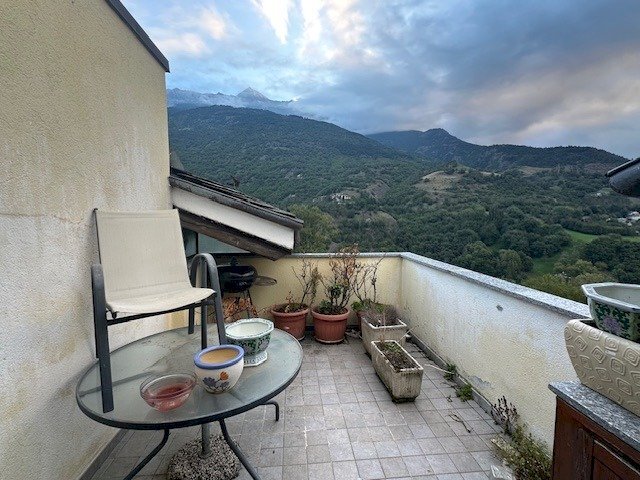 Trilocale Viale del Gran San Bernardo, 140, Aosta - foto 1