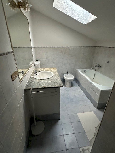 Trilocale Viale del Gran San Bernardo, 140, Aosta - foto 3