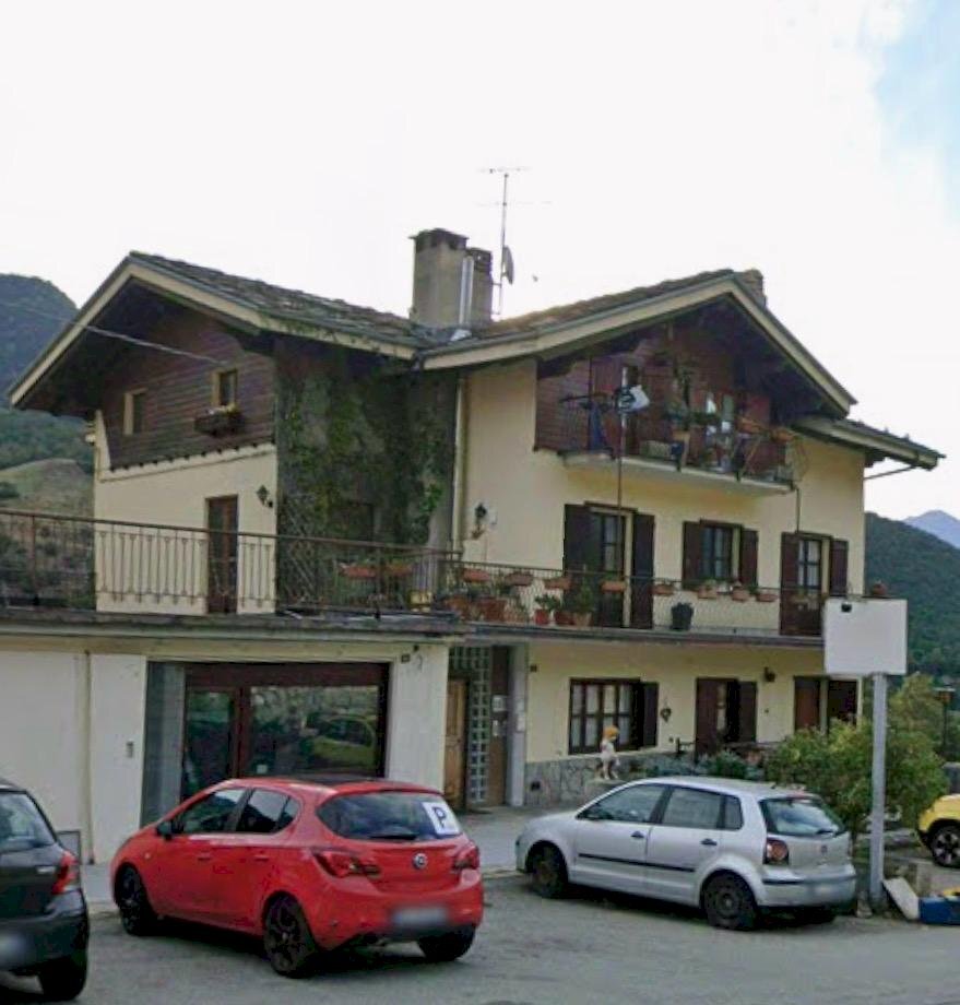 Three-room apartment Viale del Gran San Bernardo, 140, Aosta - photo 2