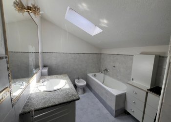 Trilocale Viale del Gran San Bernardo, 140, Aosta - foto 8