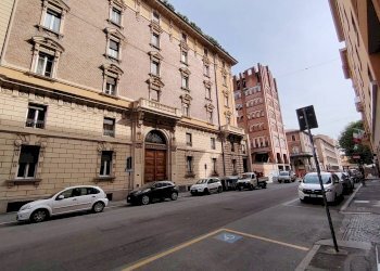 Ufficio Via Montebello, 7, Bologna (zona Centro Storico) - foto 4