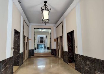 Ufficio Via Montebello, 7, Bologna (zona Centro Storico) - foto 6