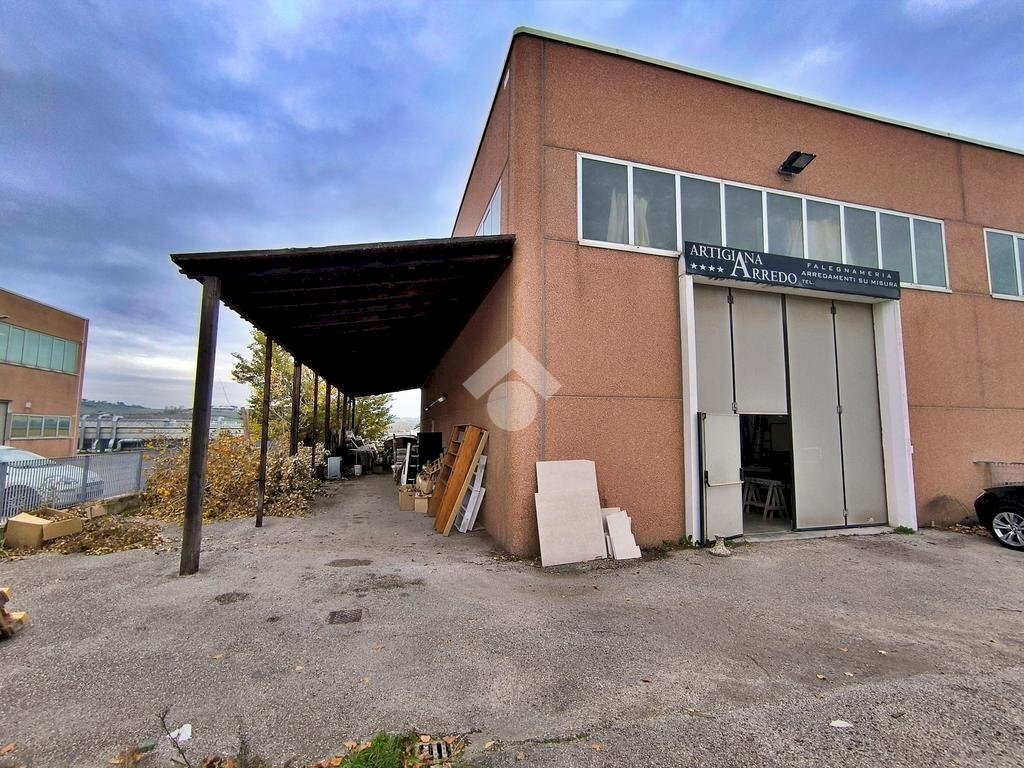 Capannone via roma, Tavullia - foto 1