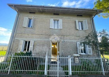 Casa indipendente Via michelangelo buonarroti, Vallefoglia - foto 1