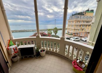 Quadrilocale Genova (zona Pegli) - foto 2