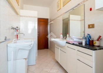 Two-room apartment Corso Italia, Vignola - photo 16