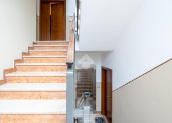 Two-room apartment Corso Italia, Vignola - photo 19