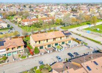 Villa a Schiera Via Prati Landi, Castelnovo di Sotto - foto 2