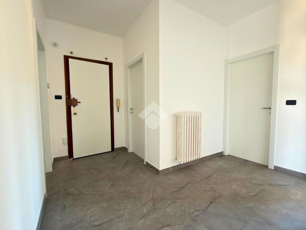 Four-room apartment Strada Sant'Anselmo, Moncalieri - photo 2