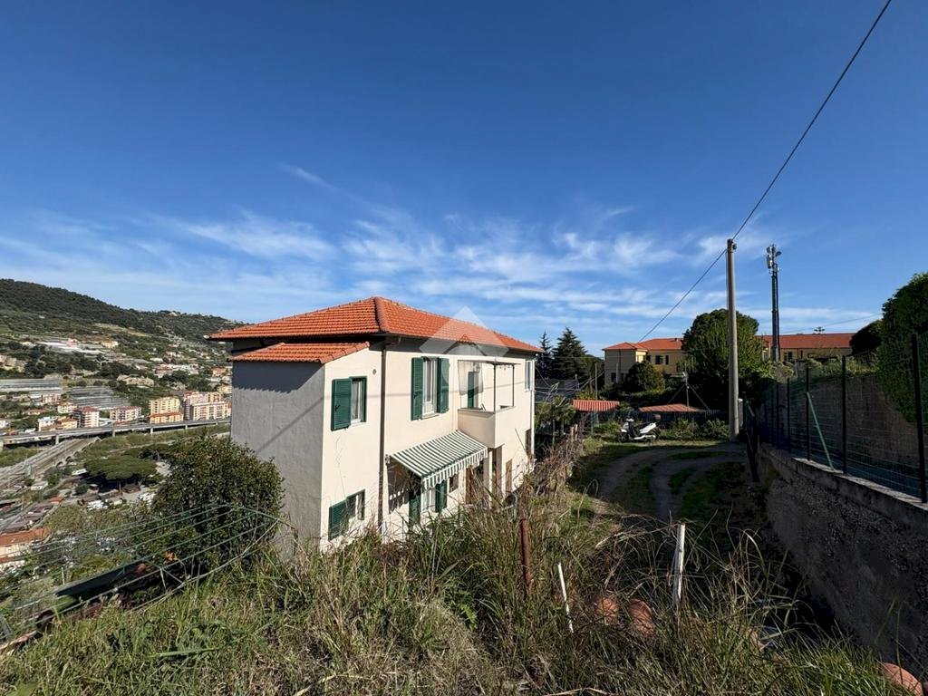 Appartamento Via Monsignore Daffra, Ventimiglia - foto 2