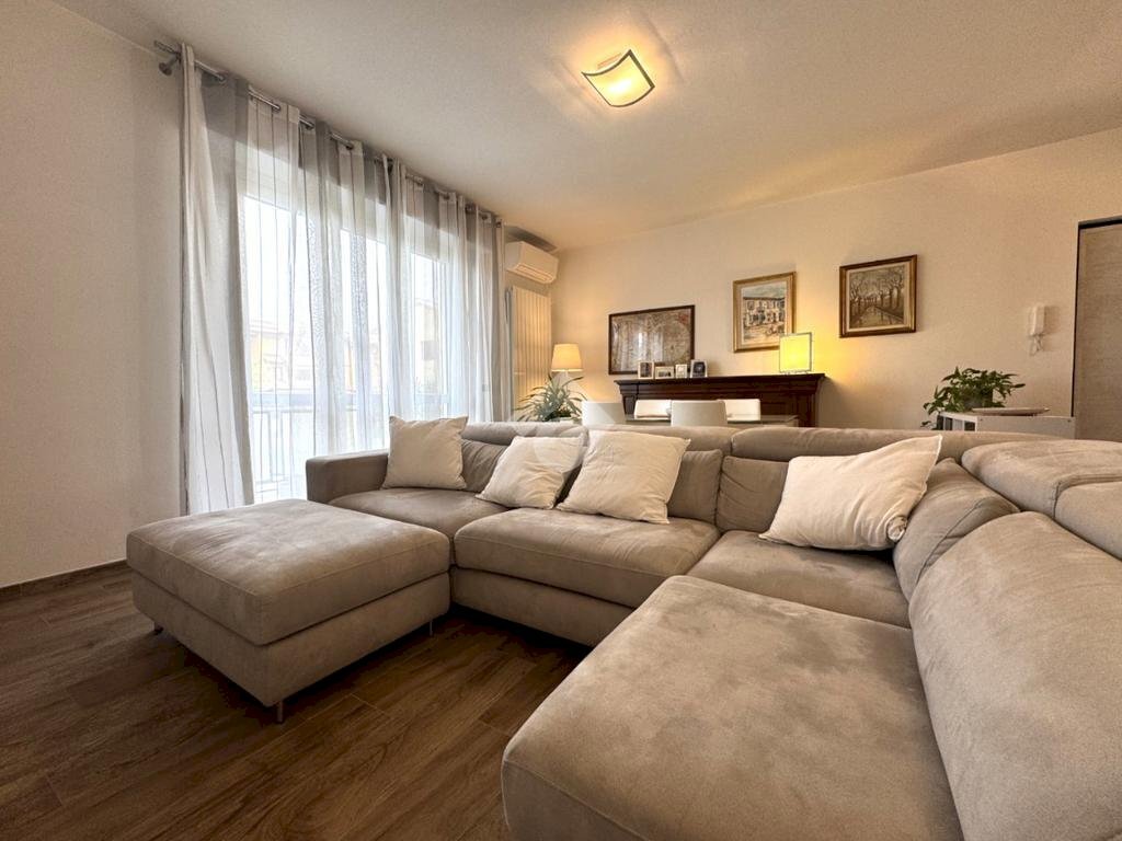 Quadrilocale Viale Quagliotti, Cameri - foto 1