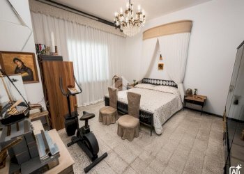Villa Via Angelo Bisi, Milano (zona Baggio) - foto 3