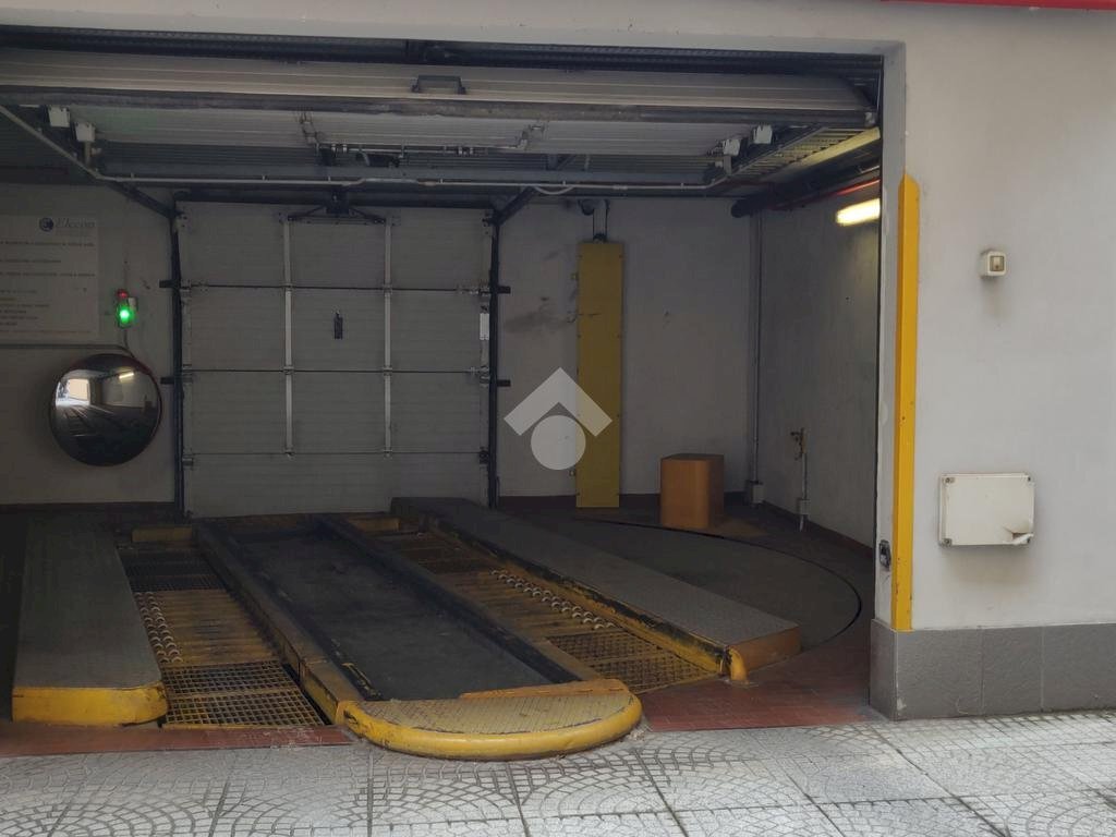 Posto Auto Via Perugino, Milano (zona Cadore) - foto 2