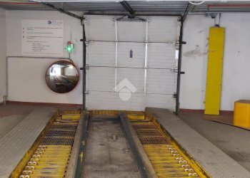 Posto Auto Via Perugino, Milano (zona Cadore) - foto 5