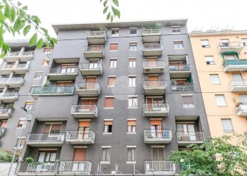 Bilocale Via Giambellino, Milano (zona Giambellino) - foto 1