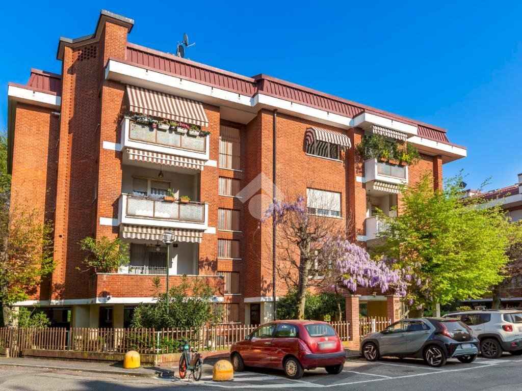 Quadrilocale Via Giovanni Servais, Torino (zona Parella) - foto 1