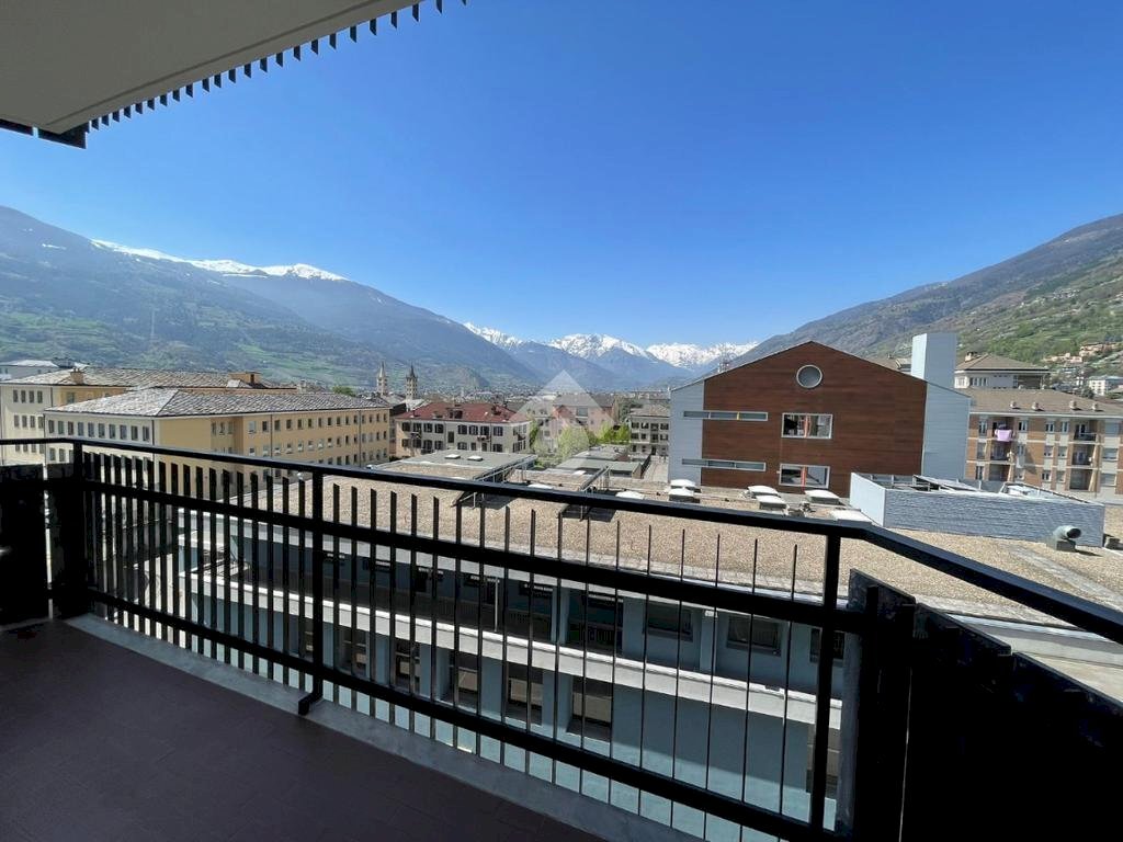 Trilocale Viale F. Chabod, Aosta - foto 1