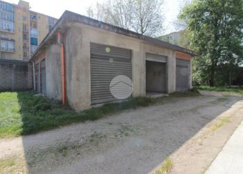 Box Via Passo Buole, Torino (zona Lingotto) - foto 3