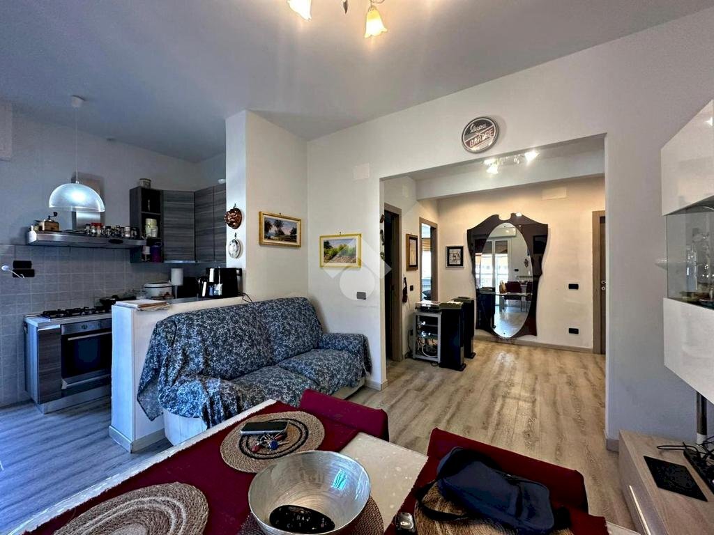 Quadrilocale Via Cigliuti Nicolò, Savona (zona Villetta) - foto 2