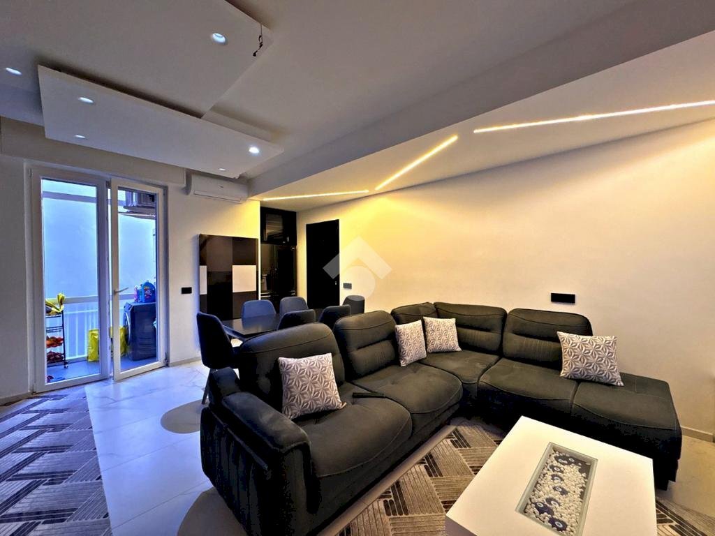 Quadrilocale Via Francesco Mignone, Savona (zona Villapiana) - foto 1