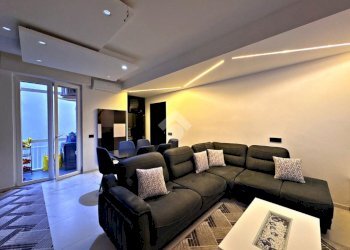 Quadrilocale Via Francesco Mignone, Savona (zona Villapiana) - foto 1