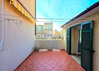 Trilocale Via Luigi Corsi, Savona (zona Centro) - foto 4