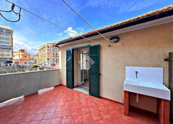 Trilocale Via Luigi Corsi, Savona (zona Centro) - foto 12