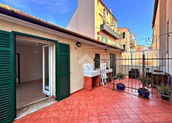 Trilocale Via Luigi Corsi, Savona (zona Centro) - foto 14