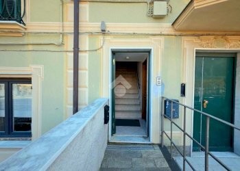 Trilocale Via Luigi Corsi, Savona (zona Centro) - foto 26