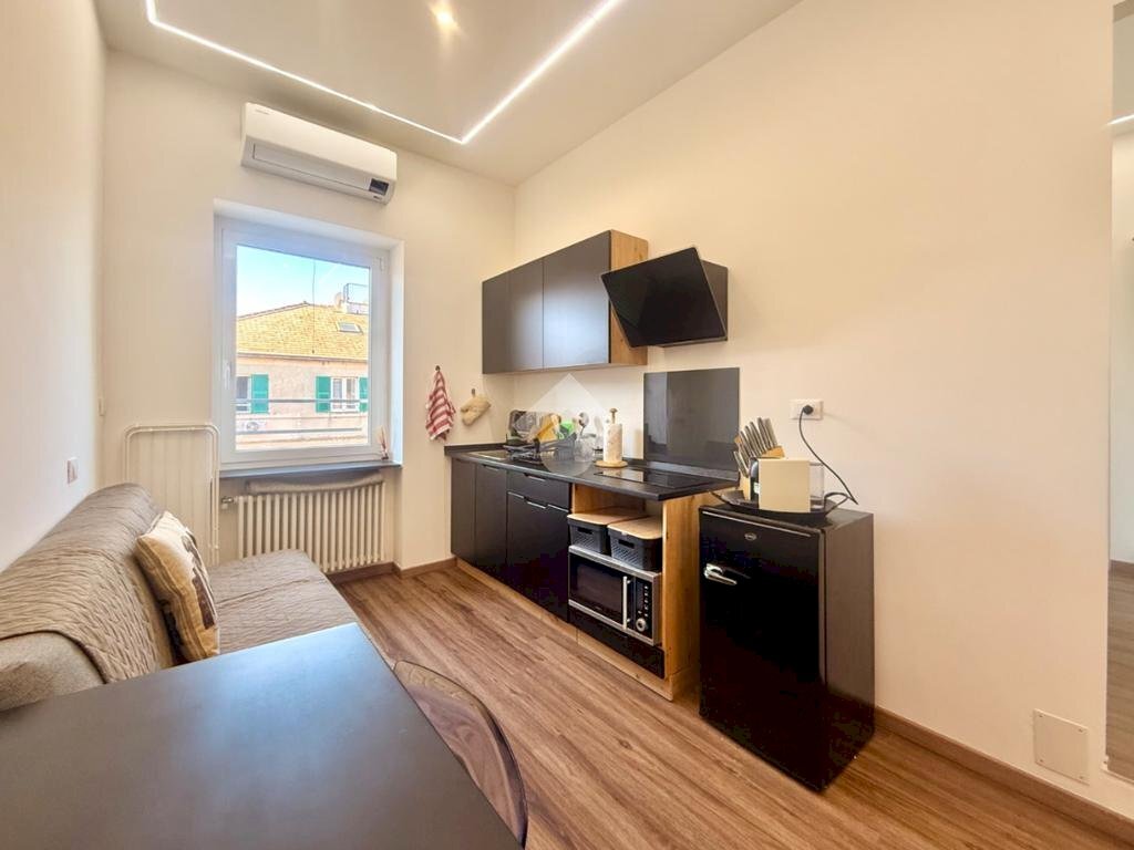 Bilocale Via caffa, Genova (zona Foce) - foto 1