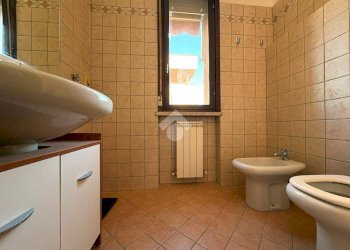 Quadrilocale Via Cesare Battisti, Legnano - foto 22