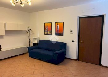 Quadrilocale Via Vittorio Foa, Corbetta - foto 1